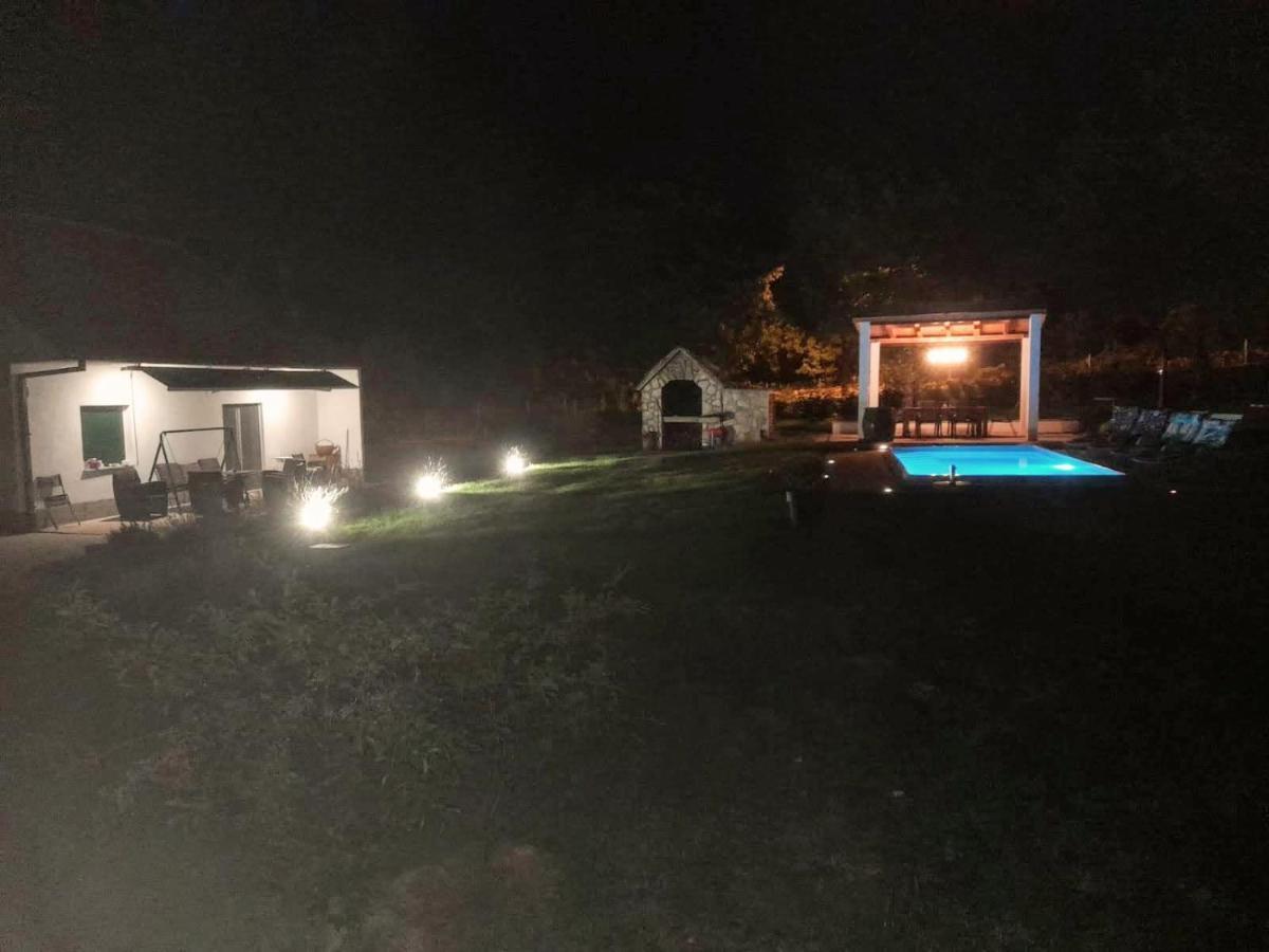 Villa Marie With Pool, Two Bedrooms For 4+2Kids Cavoglave Eksteriør billede