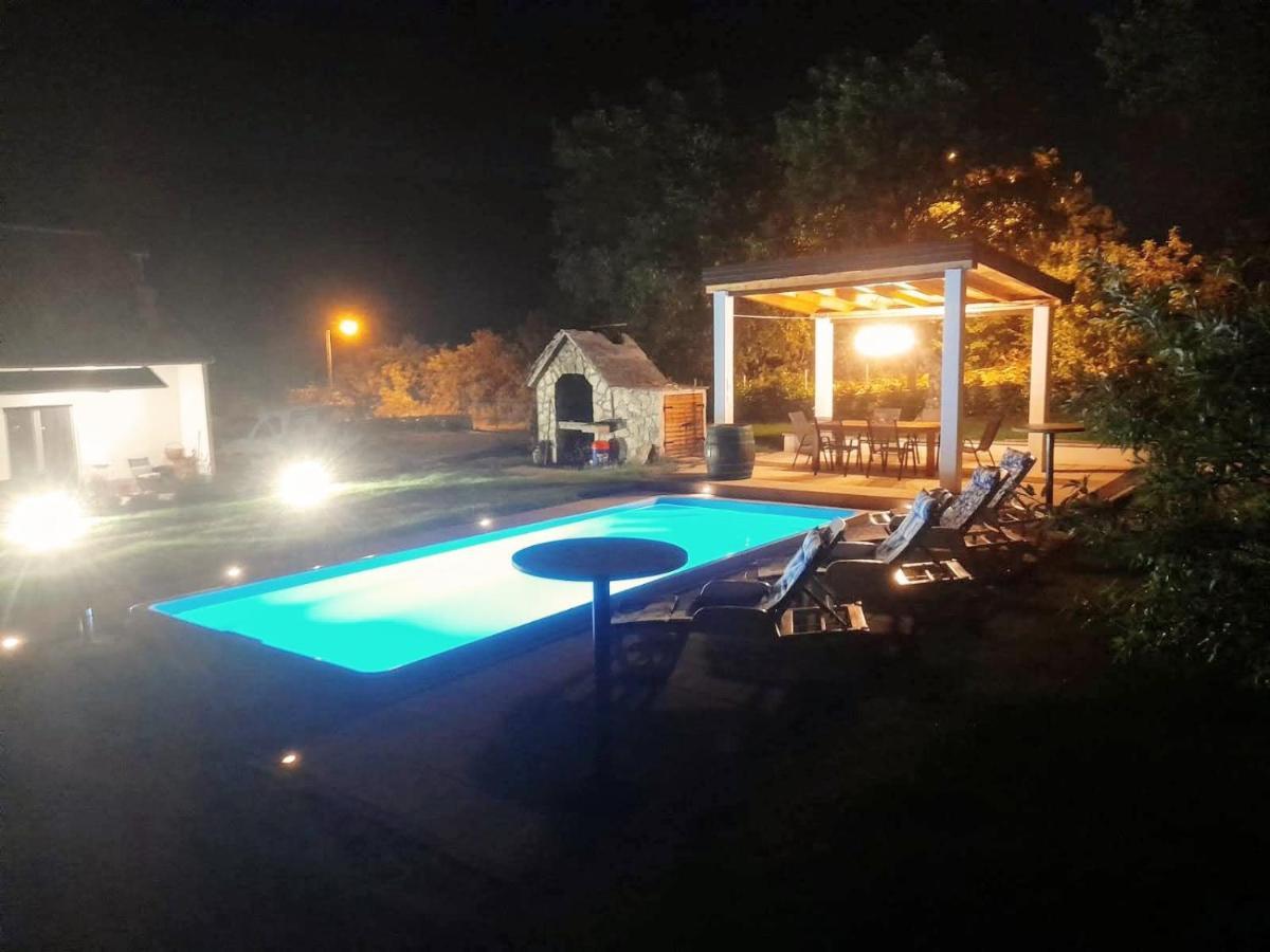 Villa Marie With Pool, Two Bedrooms For 4+2Kids Cavoglave Eksteriør billede